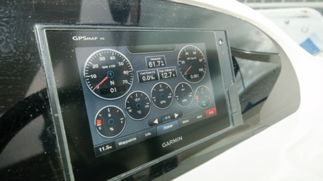Sensation 26 deck outboard Sensation 26 deck outboard