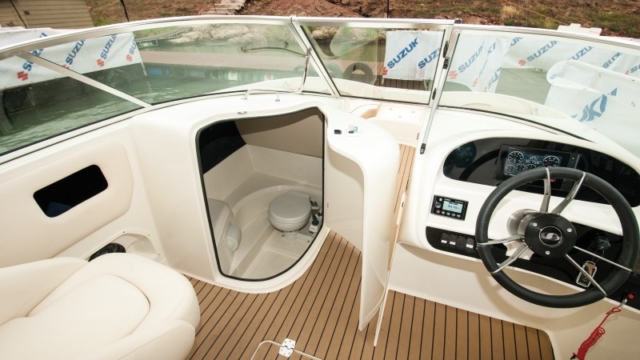 Sensation 26 deck outboard Sensation 26 deck outboard
